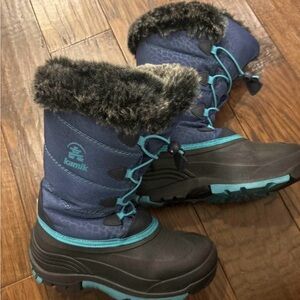 Kamik Navy and Black Snow Boots